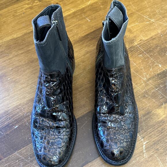 Donald J Pliner Zula Leather Croc Embossed Moto Boots Brown Size 8 M City Grunge - Picture 6 of 12